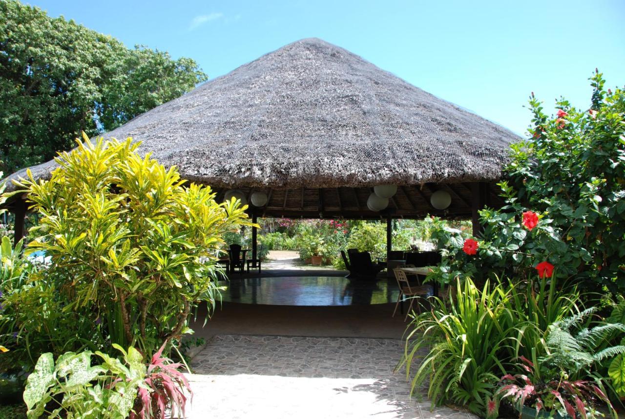 Hotel Santo Vanuatu Luganville Exterior photo