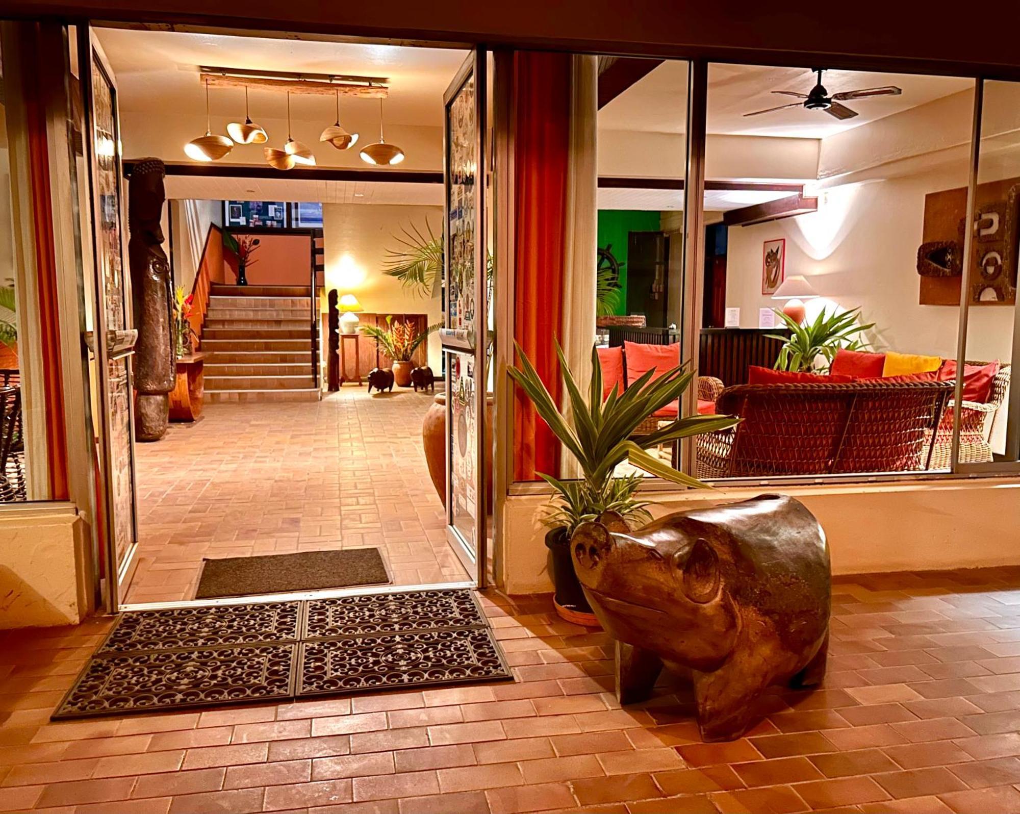 Hotel Santo Vanuatu Luganville Exterior photo